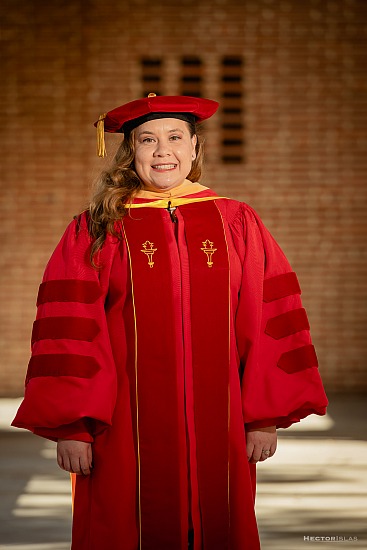 usc phd graduation gown